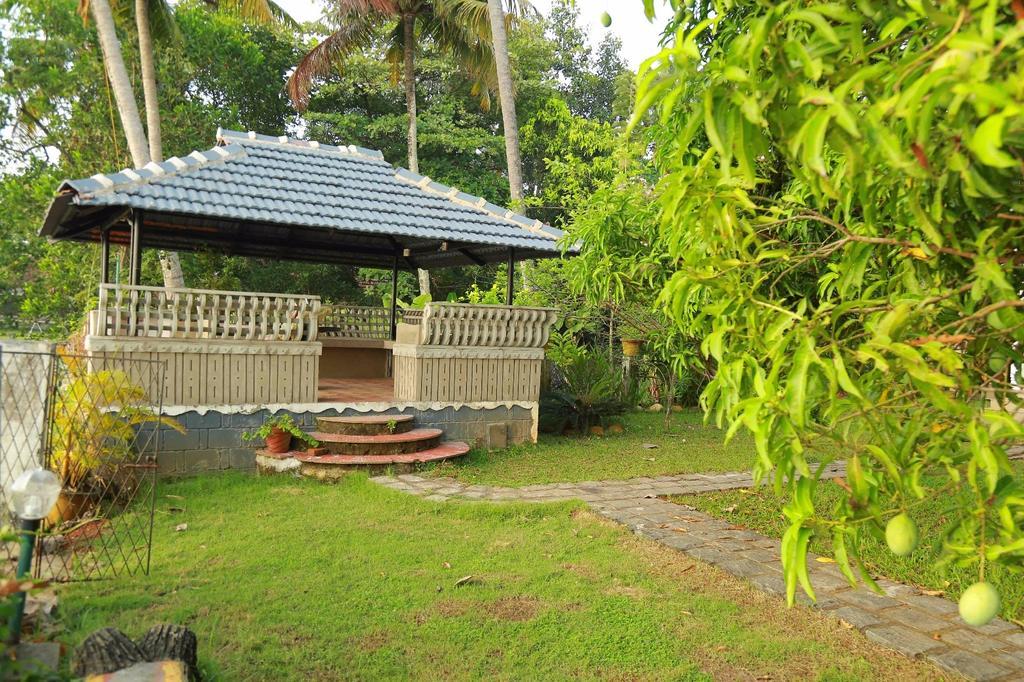 Orchid Lake View Homestay Alappuzha Exteriér fotografie