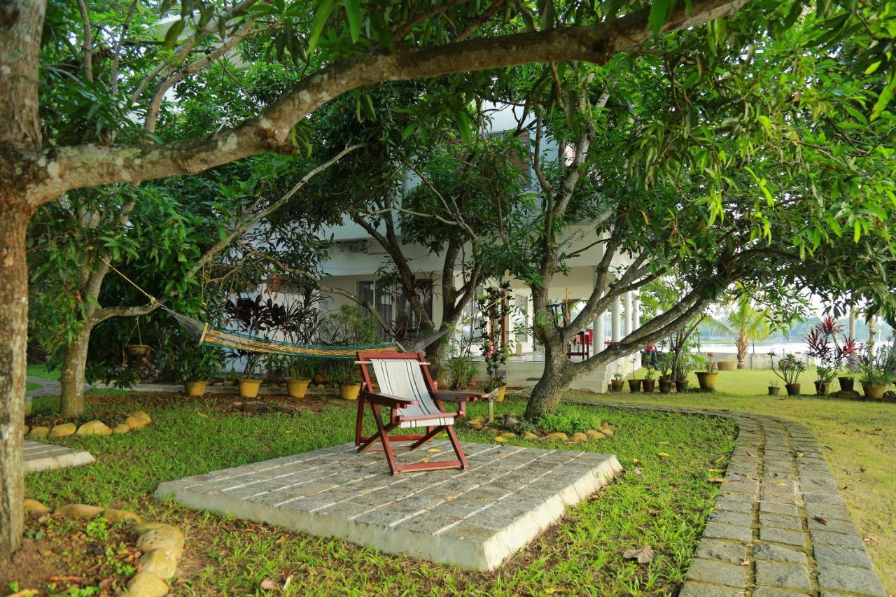 Orchid Lake View Homestay Alappuzha Exteriér fotografie